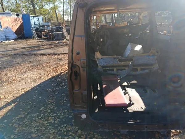 PEUGEOT EXPERT III QUARTO TRASEIRO ESQUERDO image 3