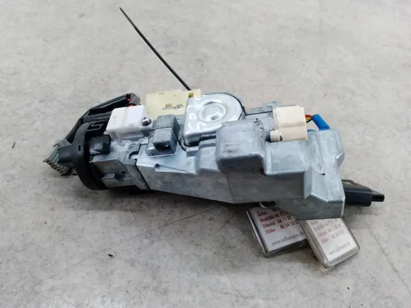 Gebruikt Nissan Qashqai I stationair onderdeel OEM 28590C9968 image 7