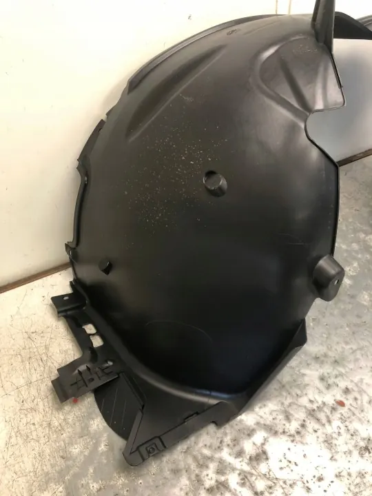 Voorlinker wielkast Audi Q2 OEM 81M821171A image 3