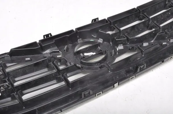 VOLVO V60 S60 II Grill R-Design image 4