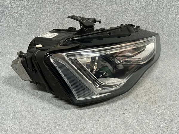 FARO DERECHO AUDI A5 8T LIFT XENON OEM 8T0941044C image 2