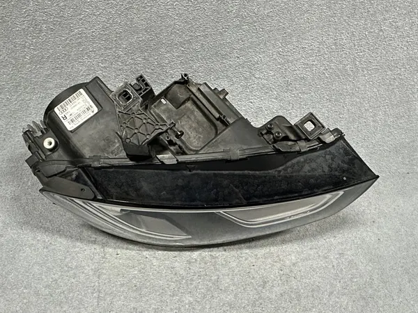 FARO DERECHO AUDI A5 8T LIFT XENON OEM 8T0941044C image 4