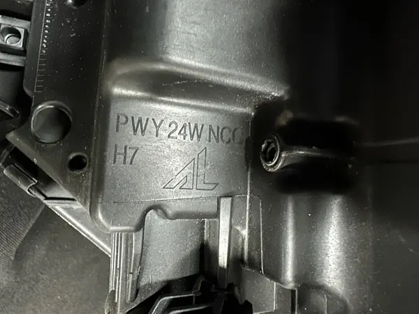 FARO DERECHO AUDI A5 8T LIFT XENON OEM 8T0941044C image 6