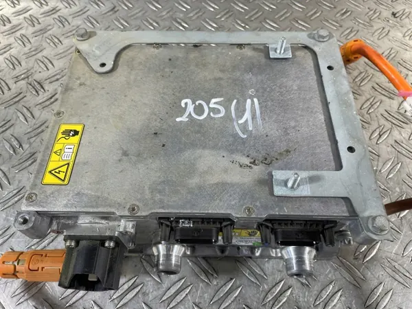 Mercedes-Benz Acculader OEM A0009001108 Gebruikt image 3