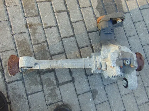 Front Axle VW Touareg I 7L 5.0 TDI V10 Automatic image 3