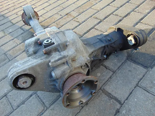 Front Axle VW Touareg I 7L 5.0 TDI V10 Automatic image 7