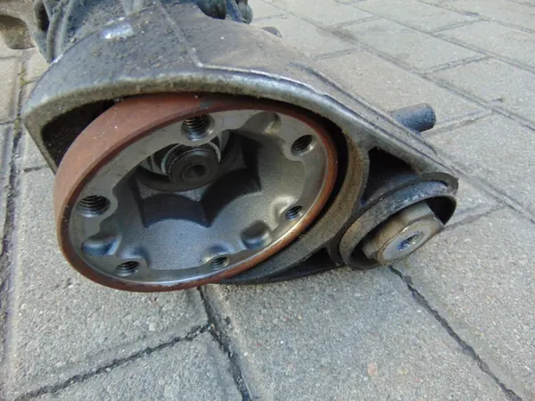 Front Axle VW Touareg I 7L 5.0 TDI V10 Automatic image 8