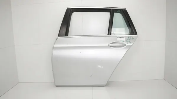 BMW F11 Linke Hintertür OEM 360187013 Gebraucht image 2
