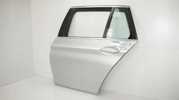 BMW F11 Linke Hintertür OEM 360187013 Gebraucht image 3