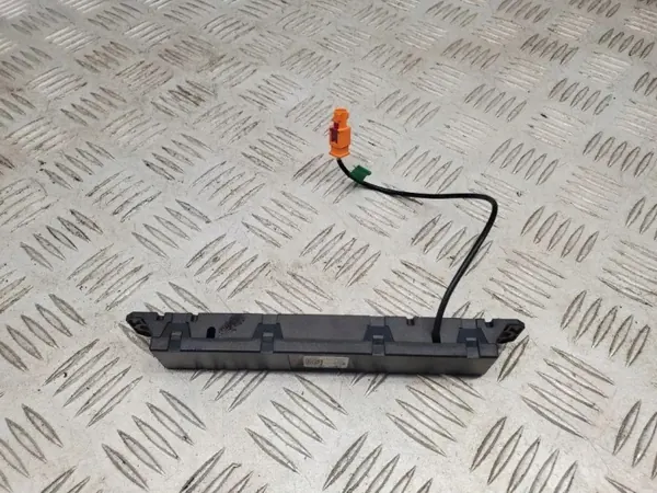 Alfa Romeo Stelvio Antenneversterker OEM 50547712 image 2