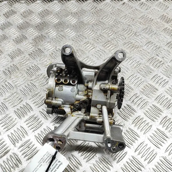 Begagnad BMW oljepump OEM 72387319 för 2 Gran Coupe image 5