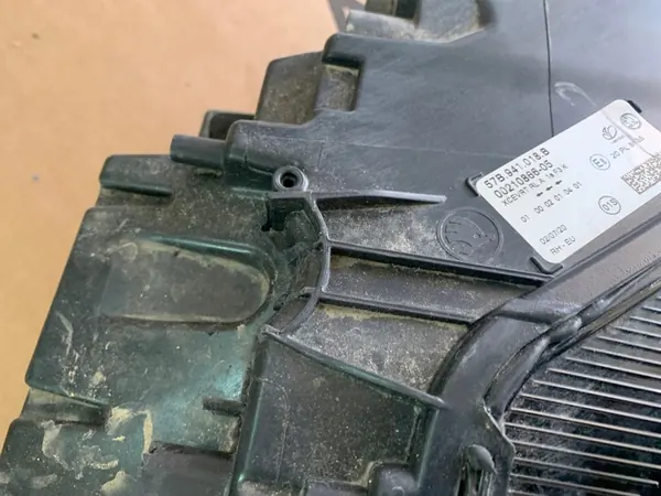 Skoda FULL LED KAROQ Direito 57B941018B image 6