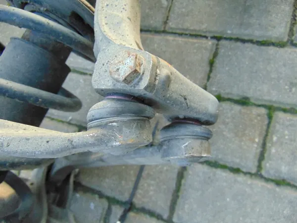 Amortizzatore anteriore sinistro Audi A4 B8 Kombi 2.7 TDI image 9