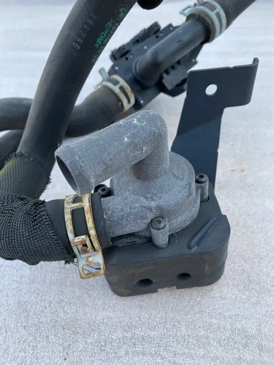 BMW Vesipumppuyhdistelmä + Sähkösäätö + Letkut image 4