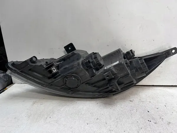 Faros KIA Sportage 3, LED 921023U250 image 4