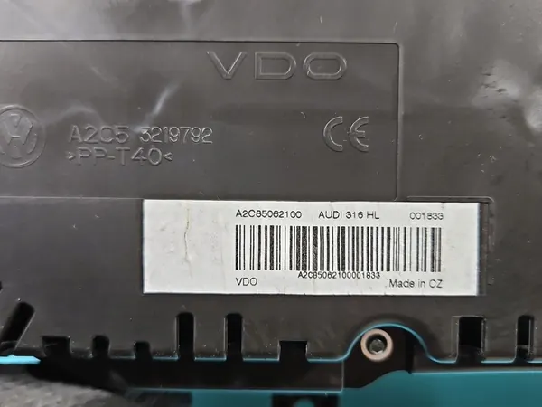 INSTRUMENTTI AUDI Q3 2.0 TDI image 5