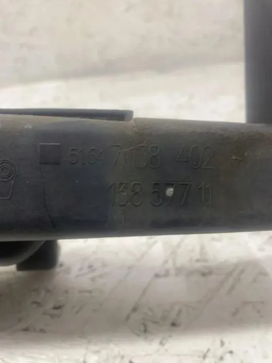 BMW 3 E90 Oikea etuvalo OEM 51647138402 image 3
