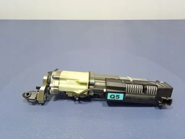 Audi Q5 I 8R Atuador Klappe Traseiro Esquerdo OEM 4F9959945 image 7