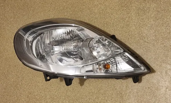 Faros Derecho 8200701356 Renault Trafic II Opel Vivaro image 2
