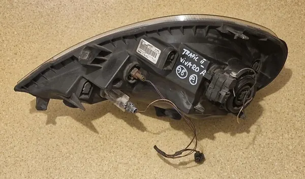 Faros Derecho 8200701356 Renault Trafic II Opel Vivaro image 4