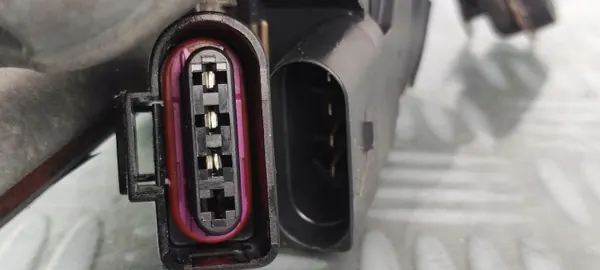 OEM 5M0955120 Höger fram vindrutetorkarmekanism VW Golf Plus image 7