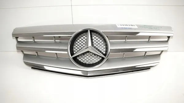Bumperrooster OEM 360152631 voor Mercedes W207 Coupé image 2