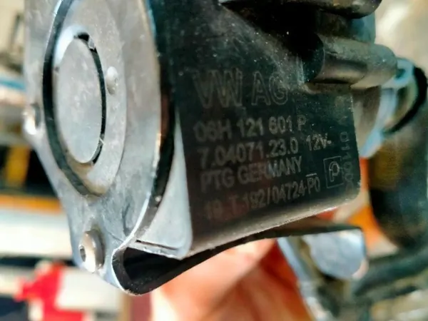 Refroidisseur EGR Audi d'occasion OEM 059131477H image 7