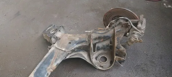 Hinterachsträger OEM 465654 mit ABS-Scheiben image 6