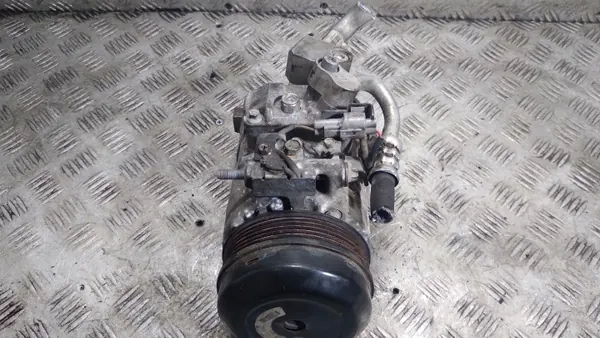 Mercedes Ilmastointikompressori OEM 4472807090 C-Class W204 image 3