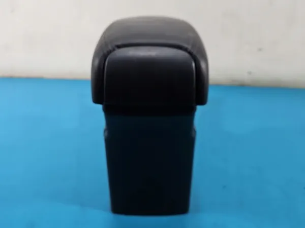 Accoudoir tunnel OEM IMPRK1461859 pour Peugeot 4007 image 5