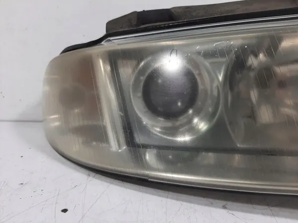 AUDI A4 B5 Sedán Lente Faro Derecho 8D0941004AK image 4