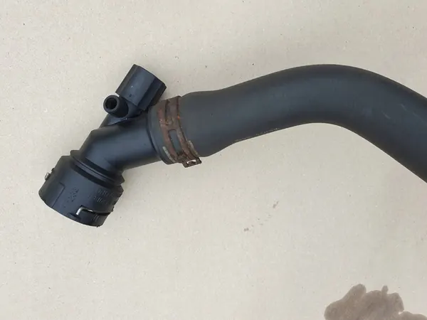 Carcasa de termostato Tubería VW Polo IV 9N image 7