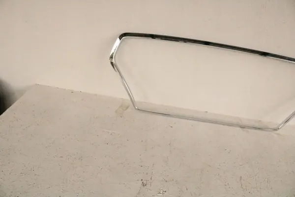 HYUNDAI I30 III CHROME GRILL TRIM 86355-G4000 image 3