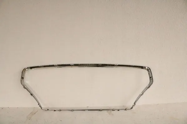 HYUNDAI I30 III CHROME GRILL TRIM 86355-G4000 image 5