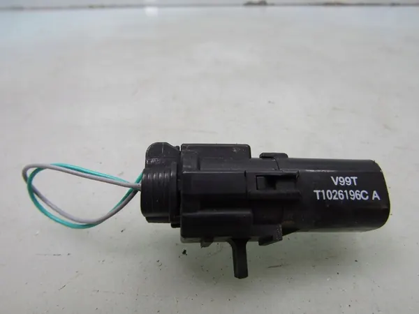 Sensor de Temperatura Externa Nissan Leaf II ZE1 T1026196C image 4