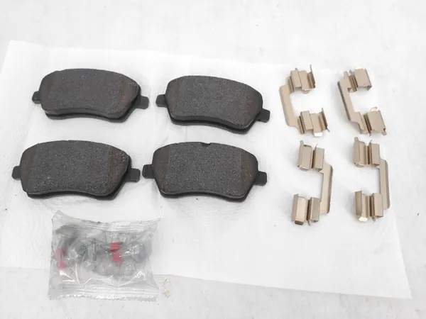 Bosch frambromsbelägg OEM 0 986 494 592 image 3