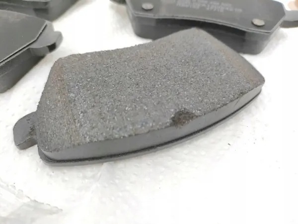 Bosch frambromsbelägg OEM 0 986 494 592 image 4