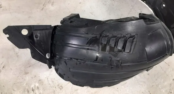 Nissan Qashqai J10 left front wheel arch image 4