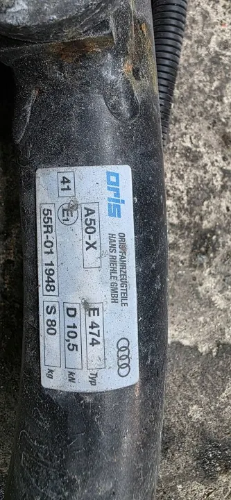 Gancho de remolque Audi Q3 8U OEM 8U0803880B - Usado image 3