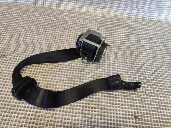 OEM 39823323 Rechter hinterer Gurtstraffer image 2