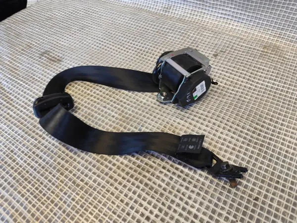 OEM 39823323 Rechter hinterer Gurtstraffer image 3