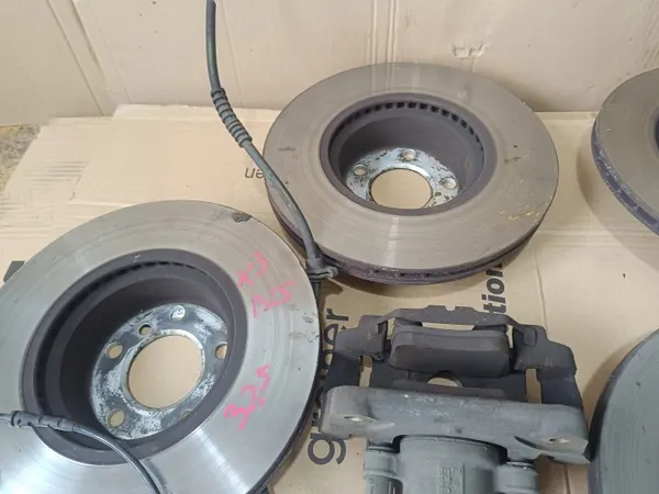 BMW Jarrulevyt & Jarrupuristimet OEM 2313123123 Sarja image 5