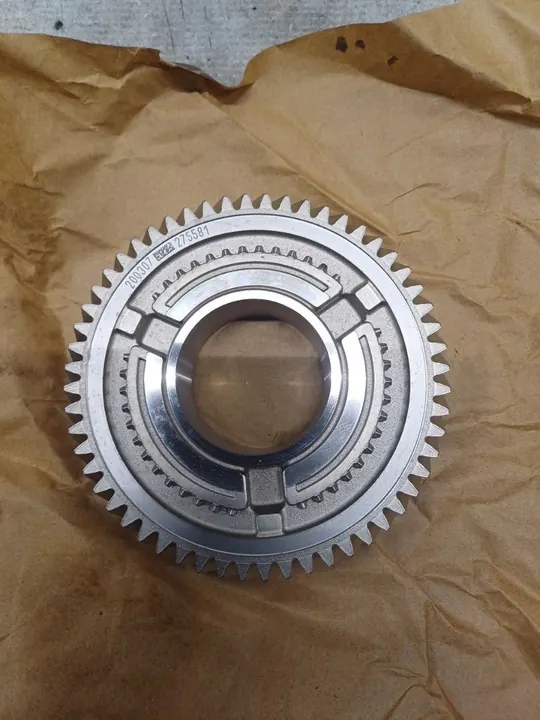 Pignon de Troisième M32 Alfa Romeo Fiat Lancia OEM image 1