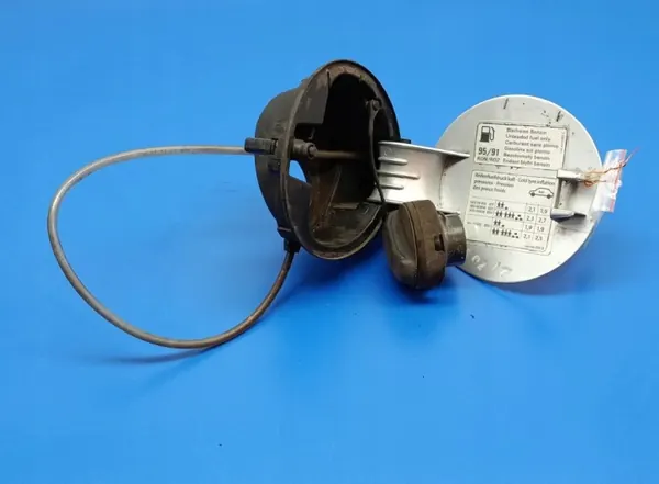 VW Polo 9N Tankklappe OEM 6Q6809857E Gebraucht image 3