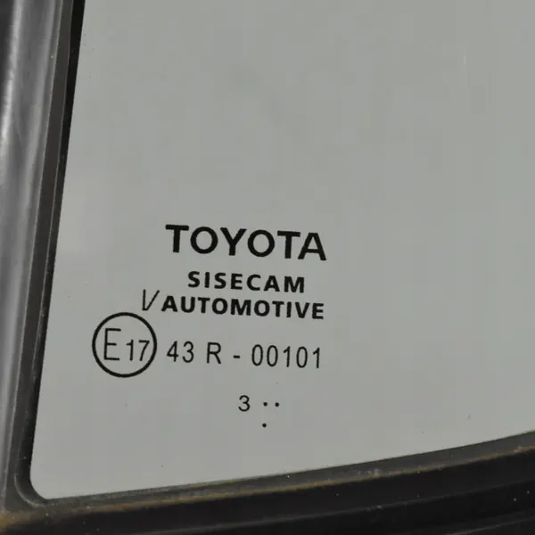 OEM 68012F4030 Vänster bakre triangelruta - Toyota image 3