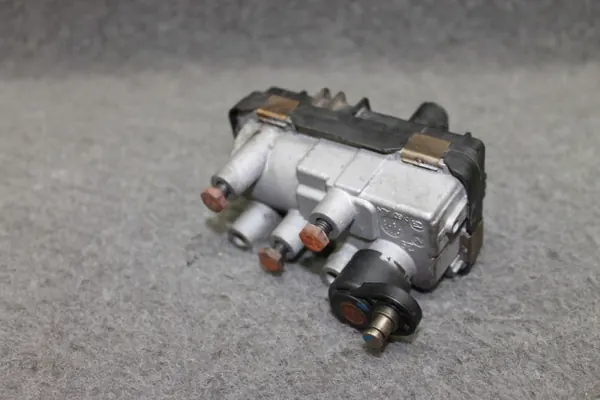 BMW Turboaktoori OEM 6NW010430-02 3.0D N57:lle image 4