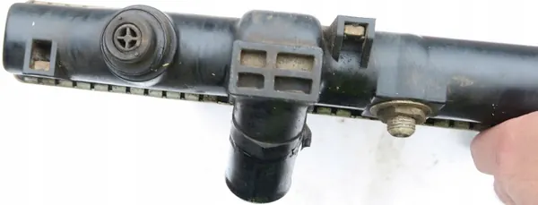 Radiateur d'eau OEM 75876887689 pour Suzuki Grand Vitara image 7