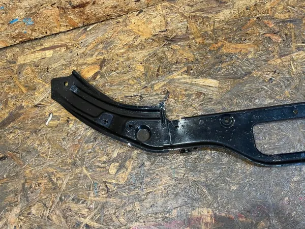 Mazda CX-5 övre bältskydd OEM KB7W S2510G280 image 8