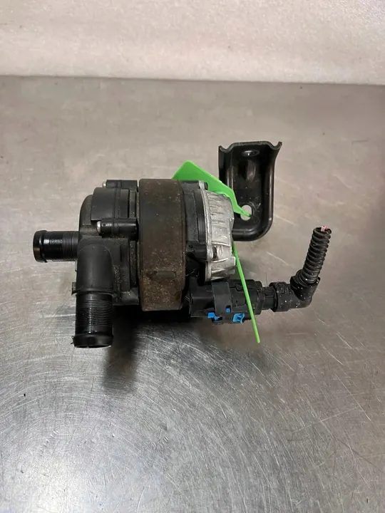 Vattenpump Renault Trafic III 2.0 DCI OEM 210100113R image 2