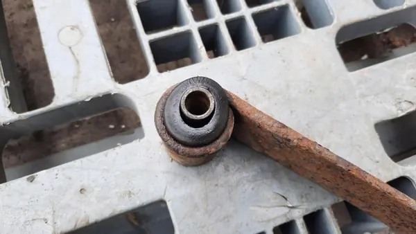 Peça FIAT OEM para Doblo I 1.9JTD 07R - Usada image 8